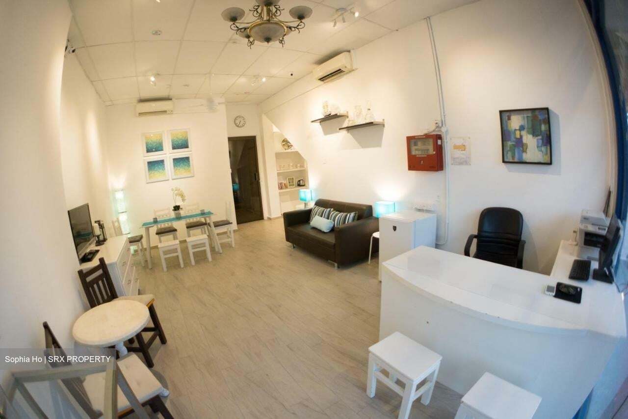 Kallang MRT (D14), Retail #351535161